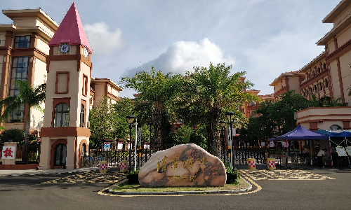 杏耀平台案例 |清华附中文昌学校图书馆，智慧体验尽享阅读之乐